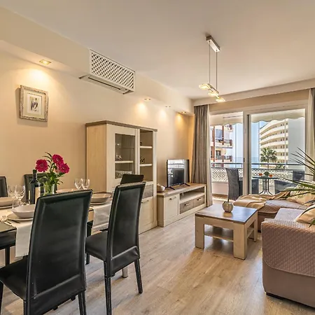 Center In Apartment *