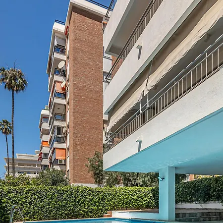 Center In アパート *