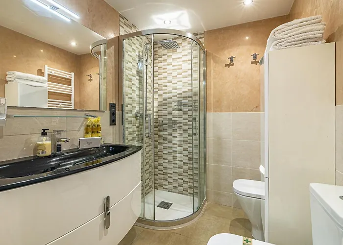 Center In * Marbella