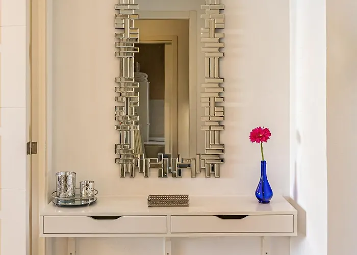 Center In ماربيا